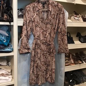 Dress, classic print, creme black and soft brown.